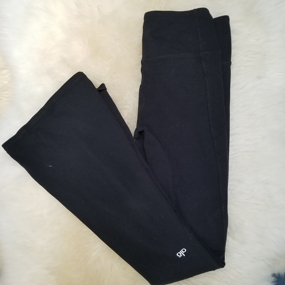 ALO Yoga Pants - ALO YOGA Arroyo Pant